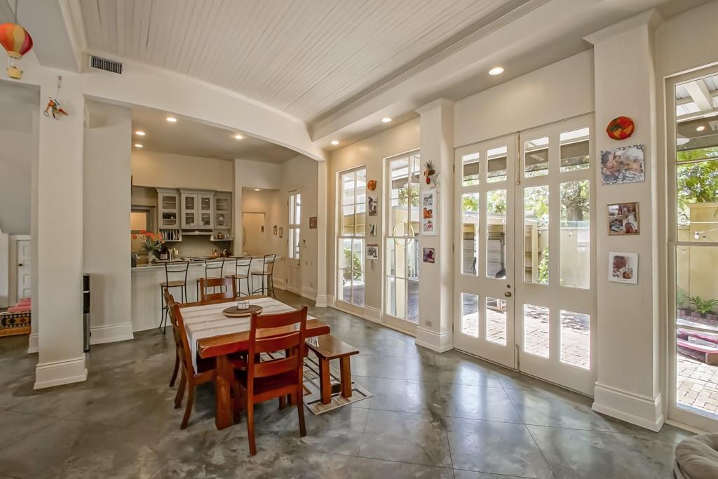 New Orleans, Louisiana, 70115, United States, 4 Bedrooms Bedrooms, ,4 BathroomsBathrooms,Residential,Active,2041705