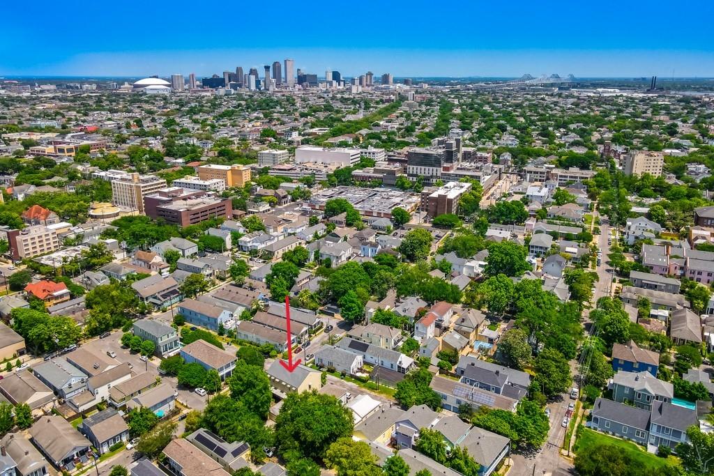 New Orleans, Louisiana, 70115, United States, 4 Bedrooms Bedrooms, ,4 BathroomsBathrooms,Residential,Active,2041705