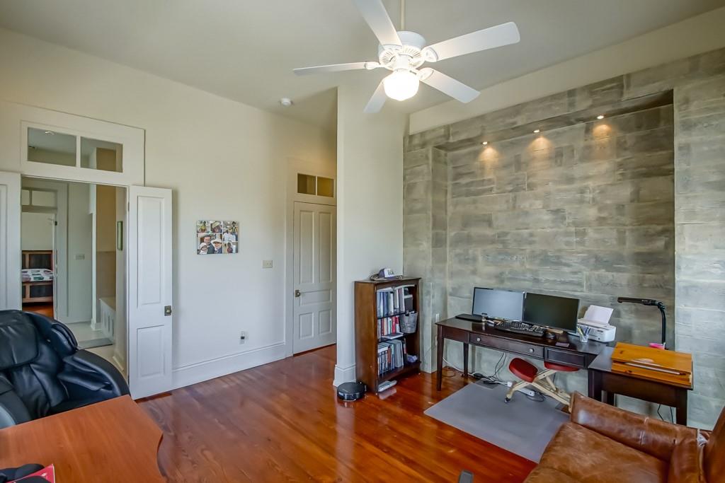 New Orleans, Louisiana, 70115, United States, 4 Bedrooms Bedrooms, ,4 BathroomsBathrooms,Residential,Active,2041705