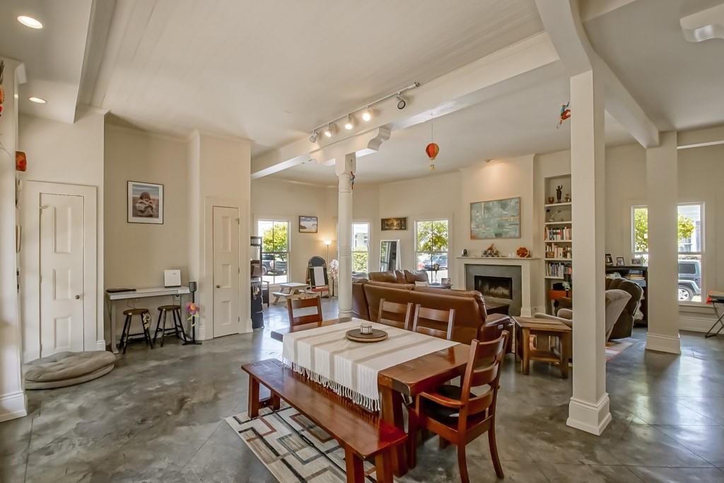 New Orleans, Louisiana, 70115, United States, 4 Bedrooms Bedrooms, ,4 BathroomsBathrooms,Residential,Active,2041705