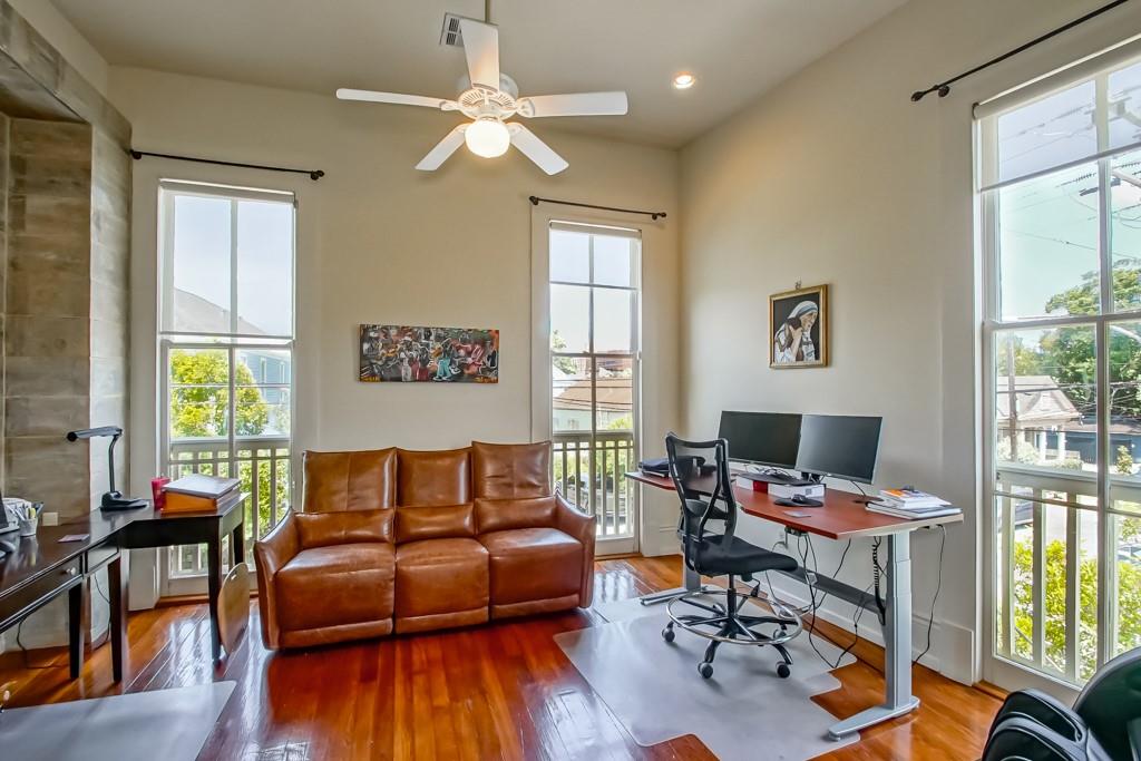 New Orleans, Louisiana, 70115, United States, 4 Bedrooms Bedrooms, ,4 BathroomsBathrooms,Residential,Active,2041705