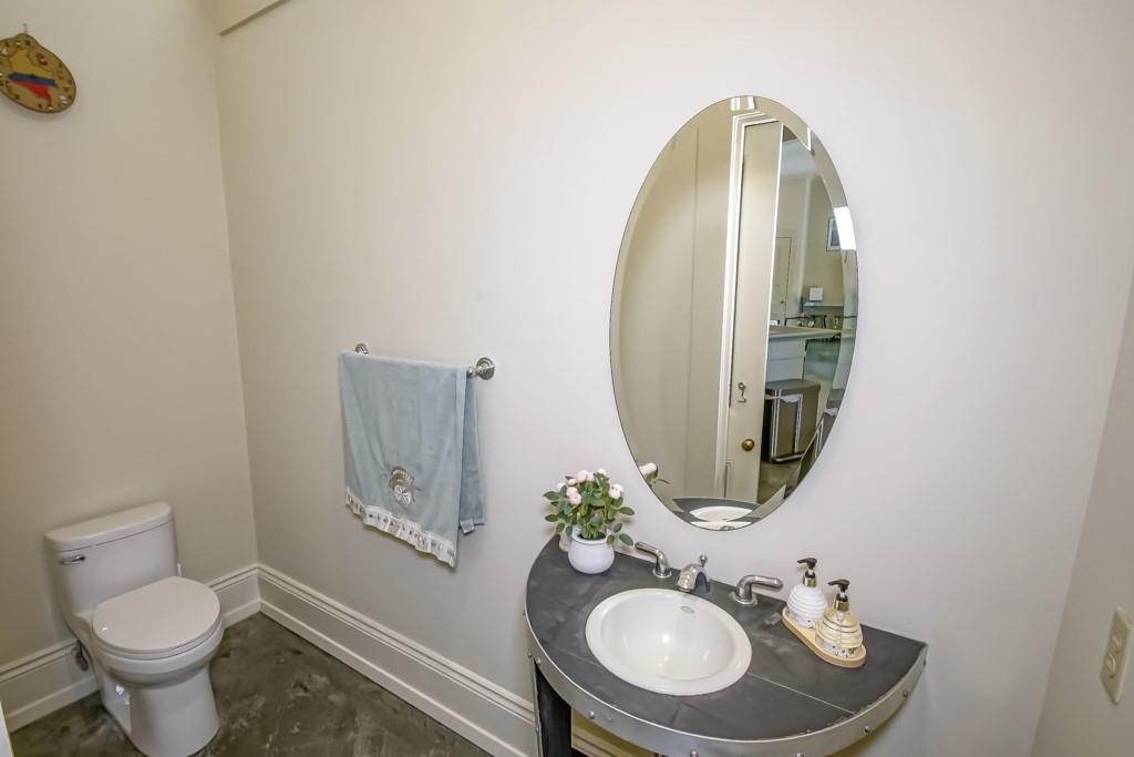 New Orleans, Louisiana, 70115, United States, 4 Bedrooms Bedrooms, ,4 BathroomsBathrooms,Residential,Active,2041705