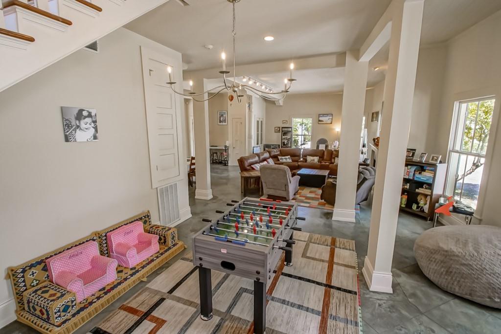 New Orleans, Louisiana, 70115, United States, 4 Bedrooms Bedrooms, ,4 BathroomsBathrooms,Residential,Active,2041705