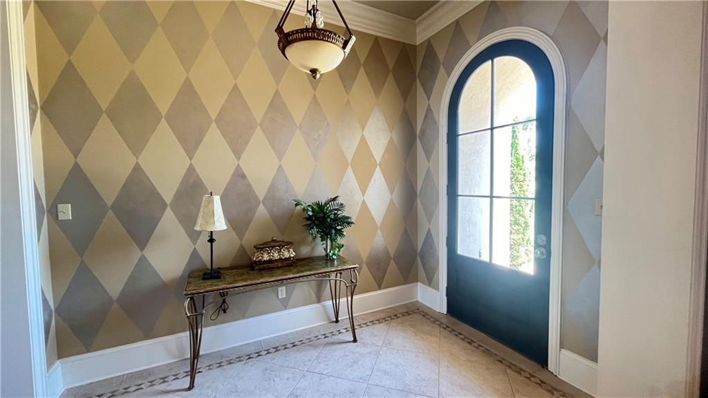 2236 SUNSET Boulevard