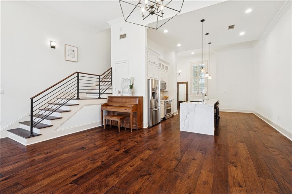 801 ST. JOSEPH Street 18