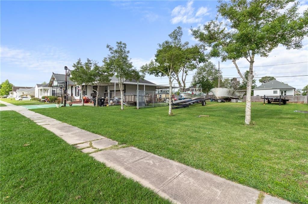 1528 SCHNELL Drive