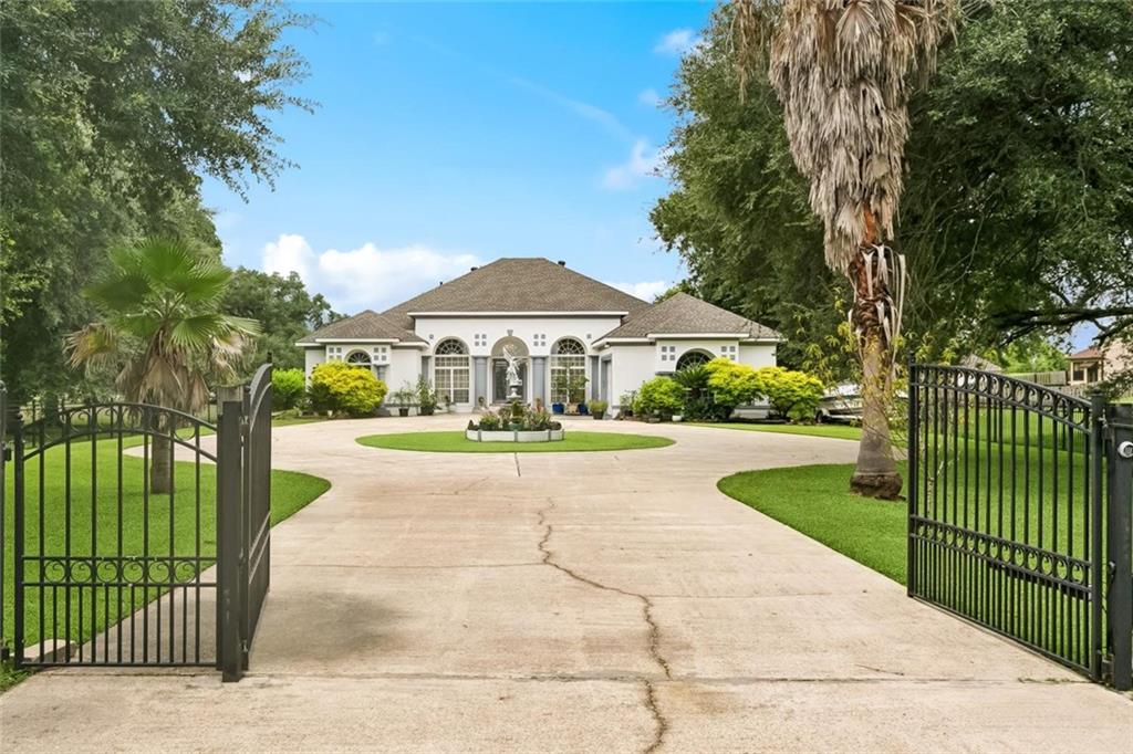 104 S. KENNER Avenue