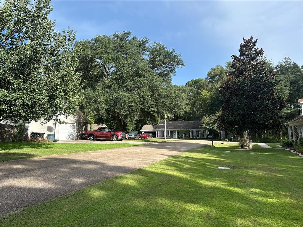 70 CREEKSIDE Place