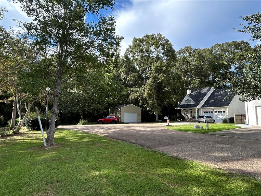 70 CREEKSIDE Place