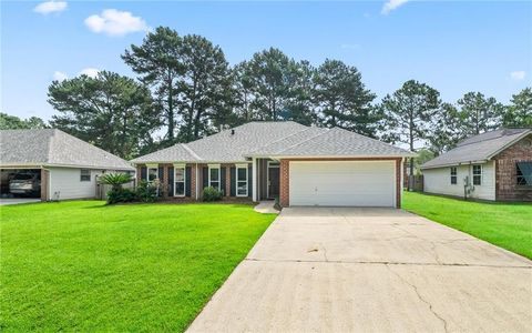 Photo of 713 LIONEL Court, Abita Springs, LA 70420 (MLS # 2565276)