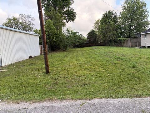 523 MAGELLAN Street New Orleans LA 70114