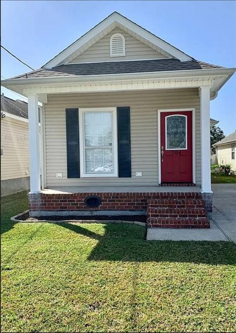 704 RICHARD Street Gretna LA 70053
