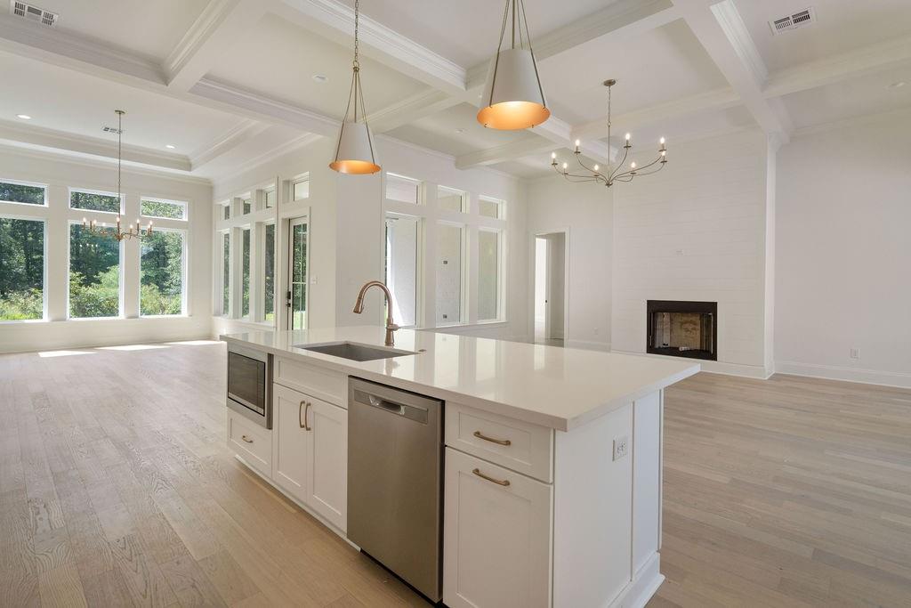 608 KRISTIAN Court