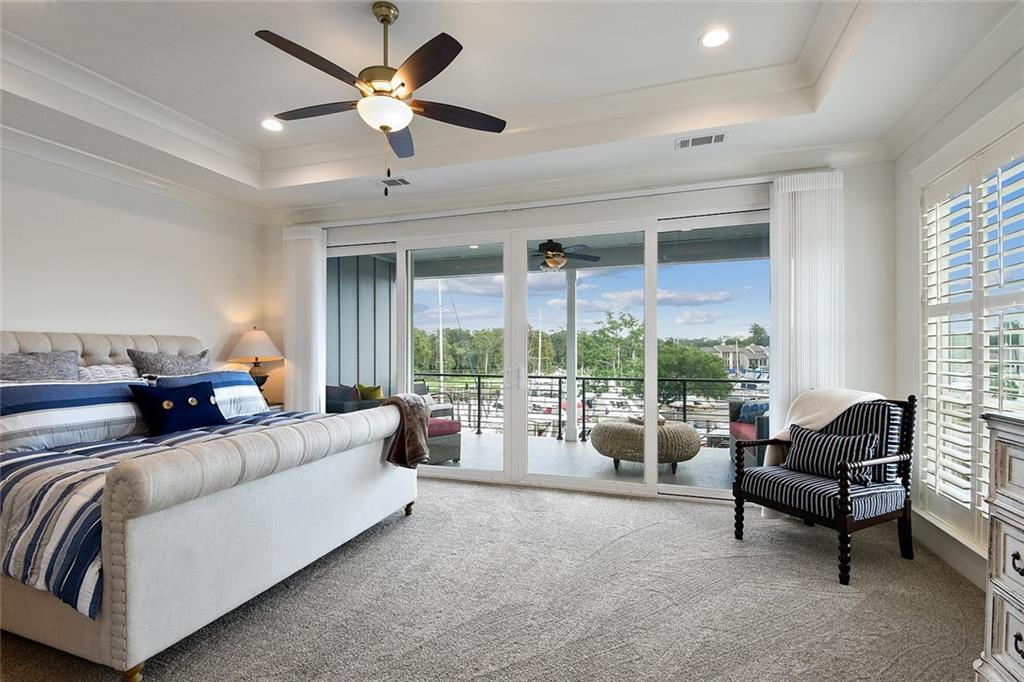 Mandeville, Louisiana 70471, United States, 3 Bedrooms Bedrooms, ,3 BathroomsBathrooms,Residential,Pending,43179