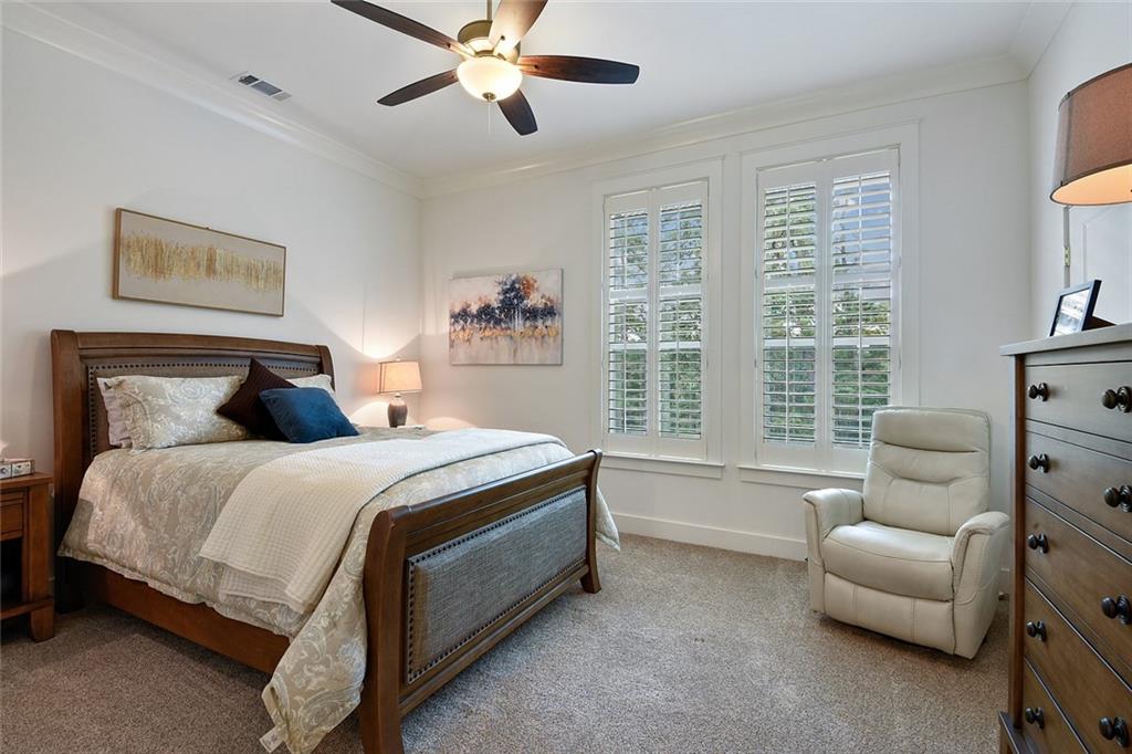 Mandeville, Louisiana 70471, United States, 3 Bedrooms Bedrooms, ,3 BathroomsBathrooms,Residential,Pending,43179