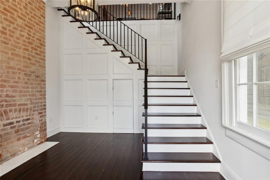 2825 CONSTANCE Street 2825