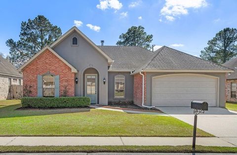 Photo of 106 RUE MERLOT Drive, Abita Springs, LA 70420 (MLS # 2543612)