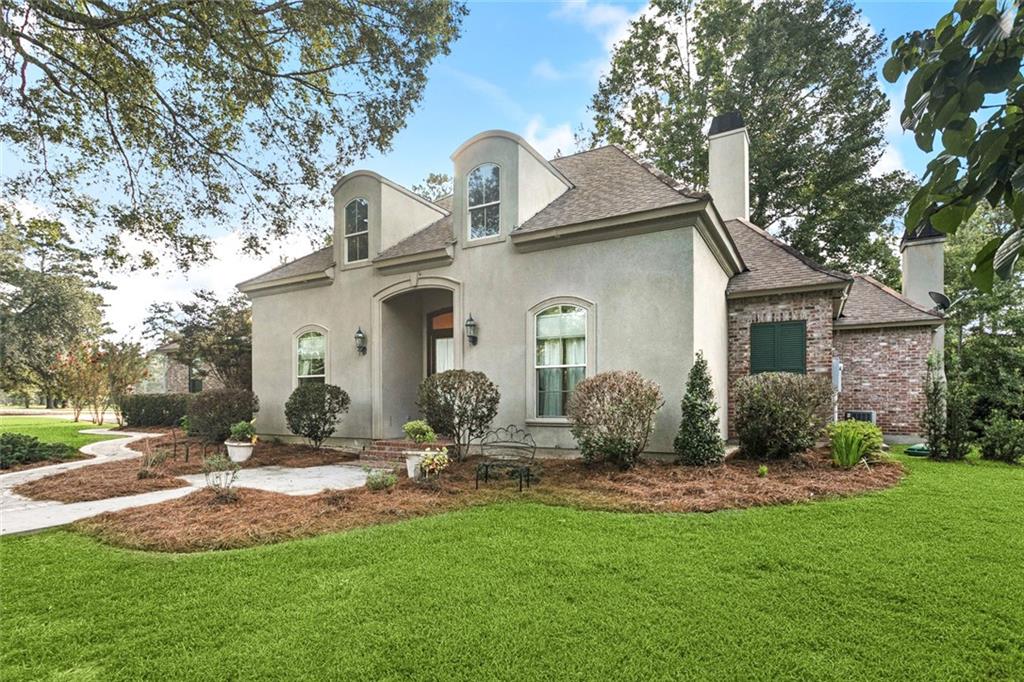 502 NORTHWOODS Drive