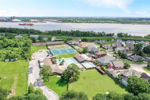 5244 GENERAL MEYER Avenue New Orleans LA 70131