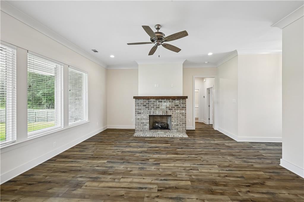 200 HIDDEN CREEK Boulevard