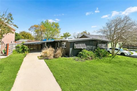 9209 MELROSE Lane River Ridge LA 70123