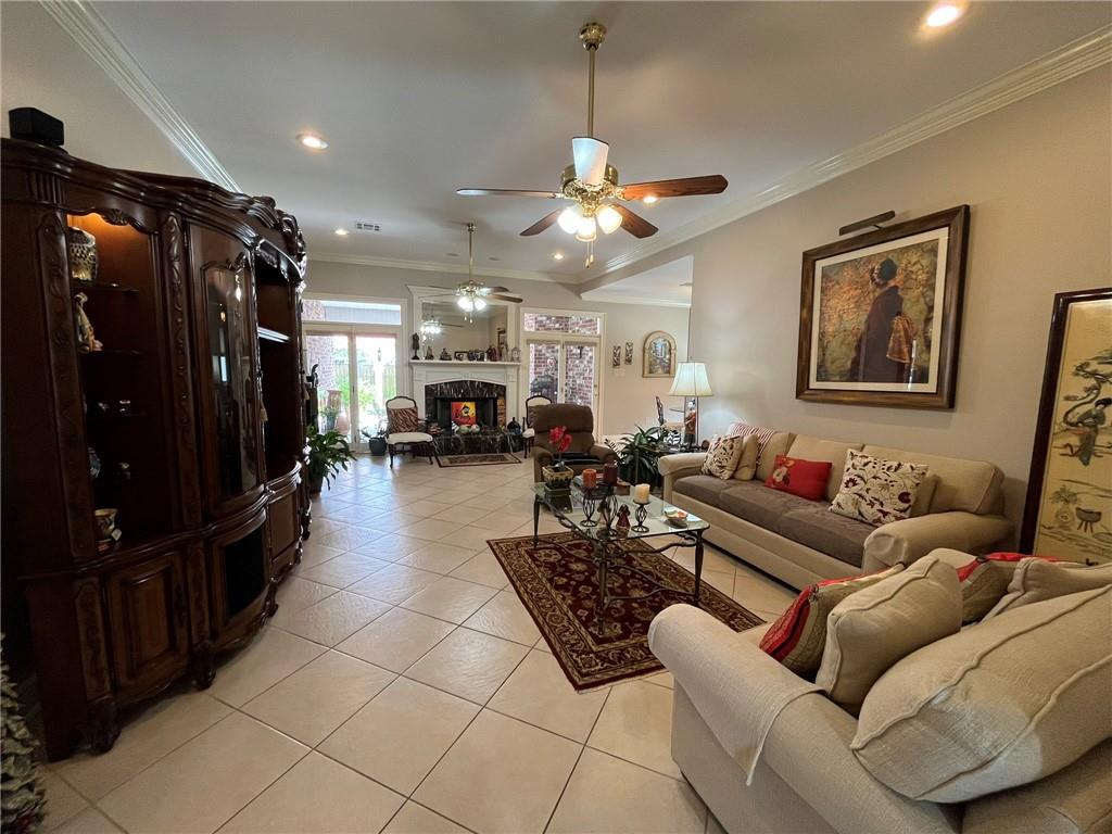 725 MARLENE Drive