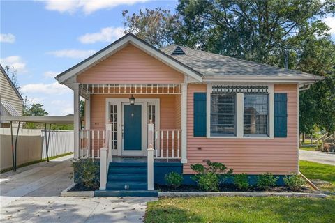 411 LEBEAU Street Arabi LA 70032