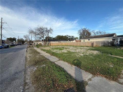 3765 CYPRESS Street Metairie LA 70001