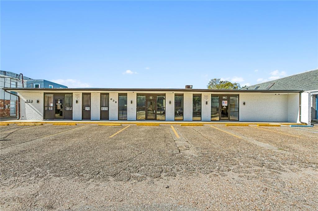 628 and 638 PAPWORTH Avenue