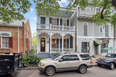 832 ESPLANADE Avenue New Orleans LA 70116