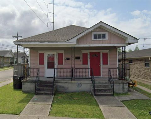 2400 02 NEW ORLEANS Street New Orleans LA 70119