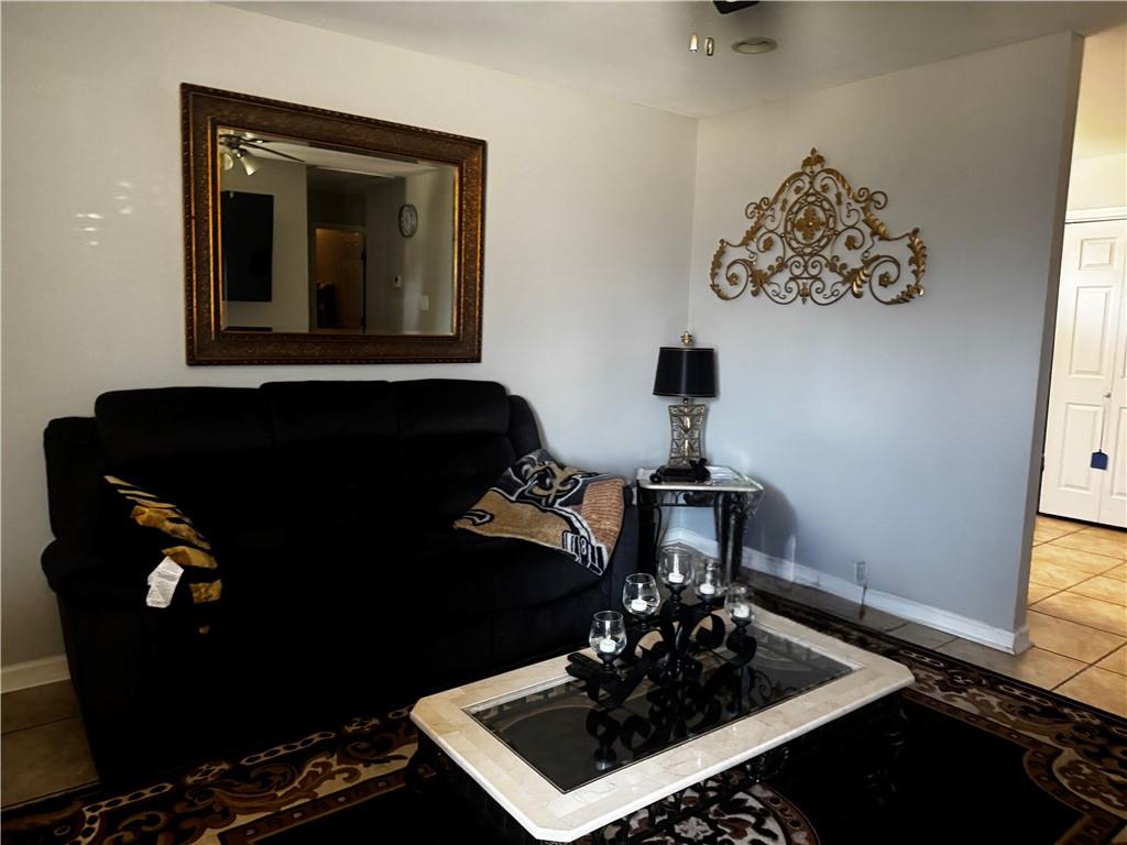 3312 14 PAKENHAM Drive