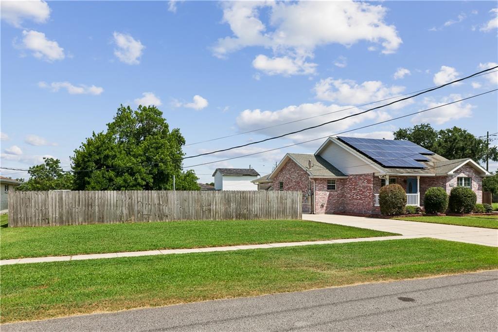 2520 MARGARET Lane