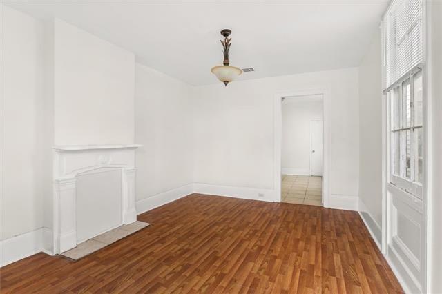 2112-14 CONTI Street
