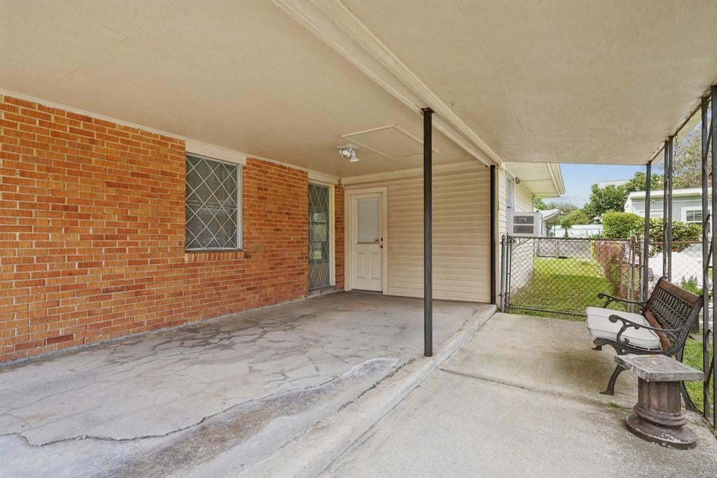 116 ELIZABETH Avenue