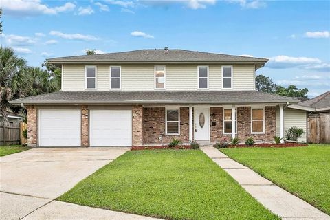 308 GLENMEADE Court Gretna LA 70056