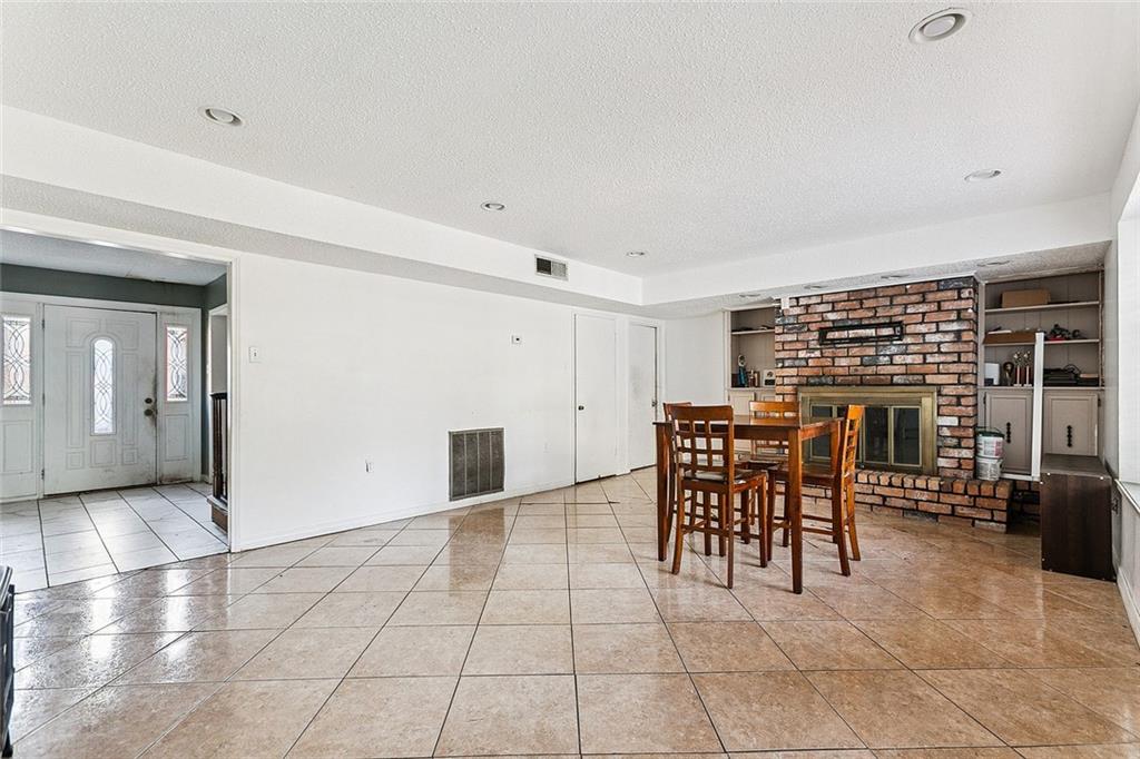 3633 SILVER MAPLE Court