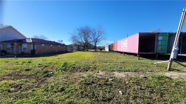 1738-44 EGANIA Street