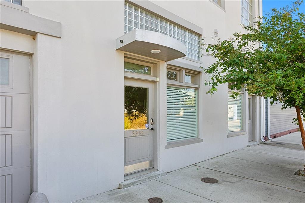 3308 BURGUNDY Street