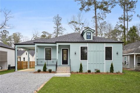 Photo of 1116 W 19TH Avenue, Covington, LA 70433 (MLS # 2544947)