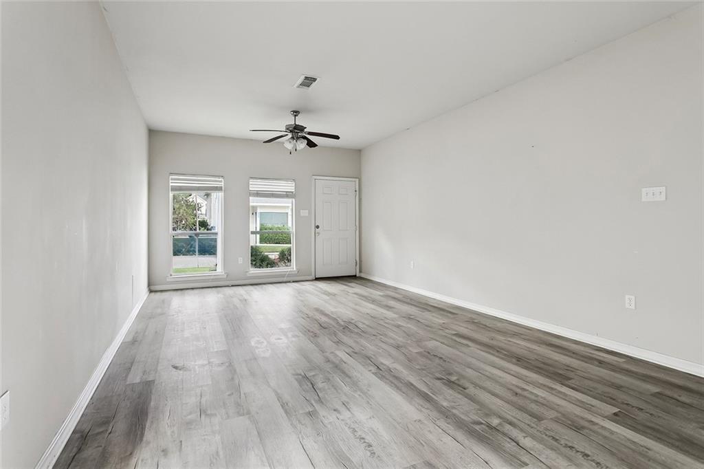 3061 DUNDEE Loop