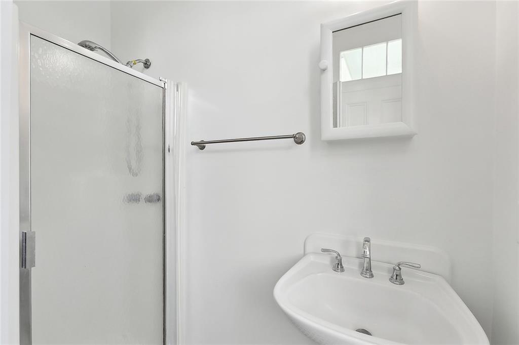 New Orleans, Louisiana 70130, United States, 2 Bedrooms Bedrooms, ,2 BathroomsBathrooms,Residential,Active,101203