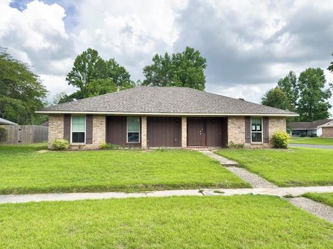 Photo of 7457 DIRECTOR Drive, Baton Rouge, LA 70817 (MLS # 2559012)
