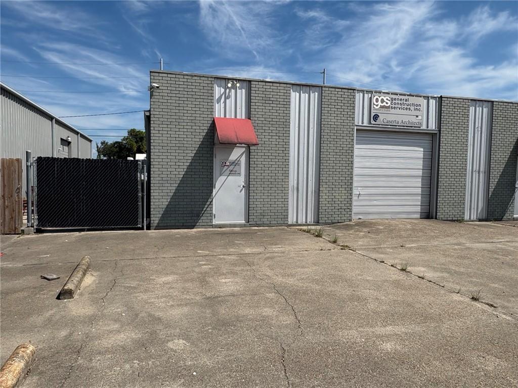 918 INDUSTRY Road