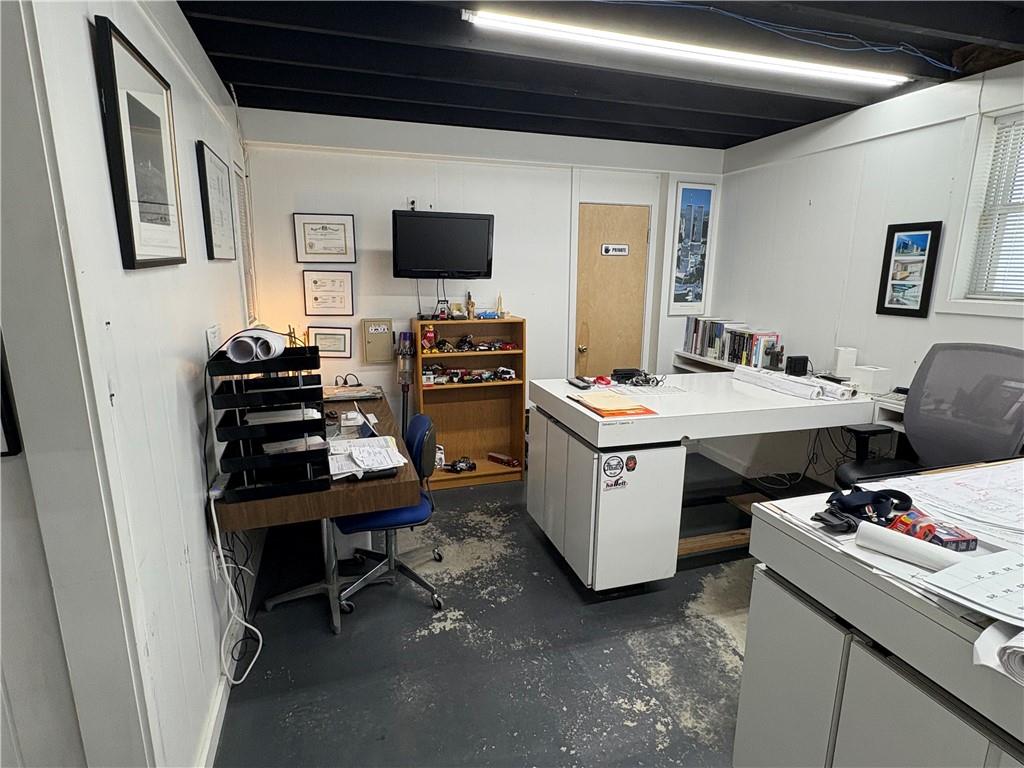 918 INDUSTRY Road