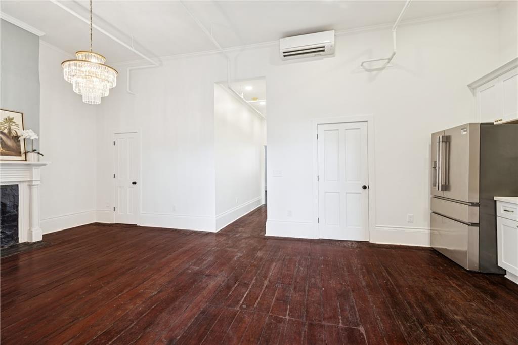 524 GOVERNOR NICHOLLS Street 301