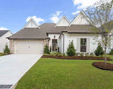 4221 CYPRESS POINT Drive Covington LA 70433