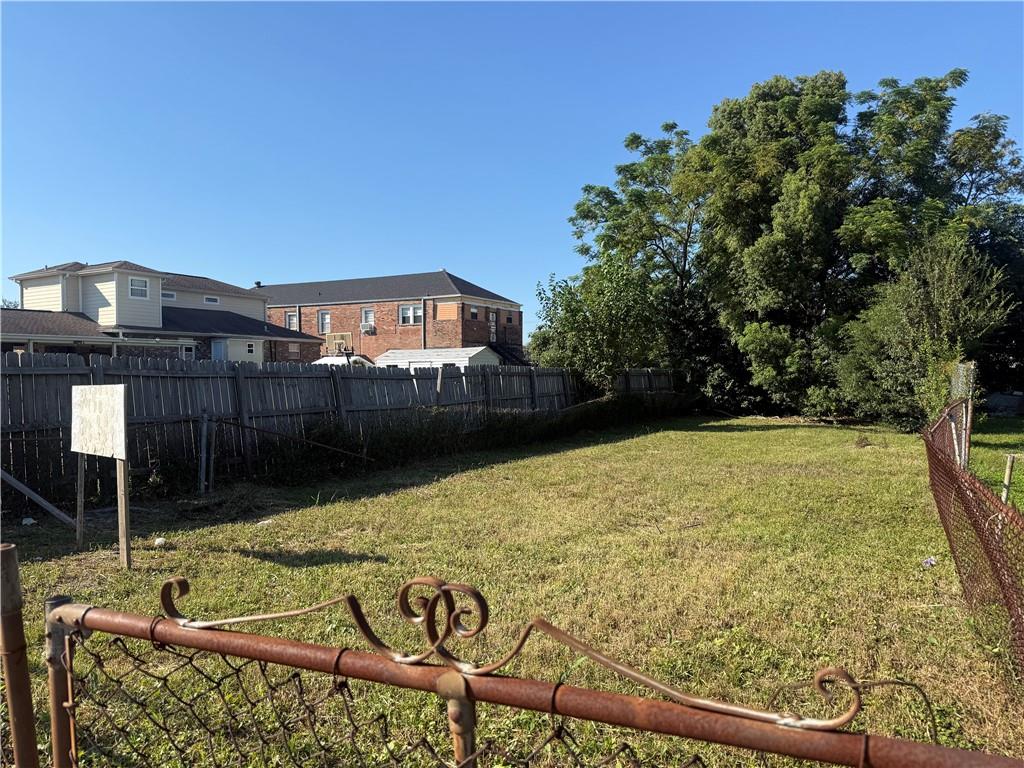 1313 SENATE Street