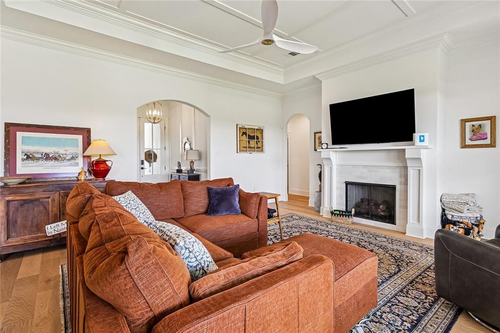 7013 BALD EAGLE Circle