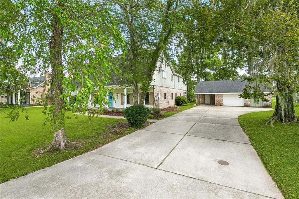 64 BELLE GROVE Drive